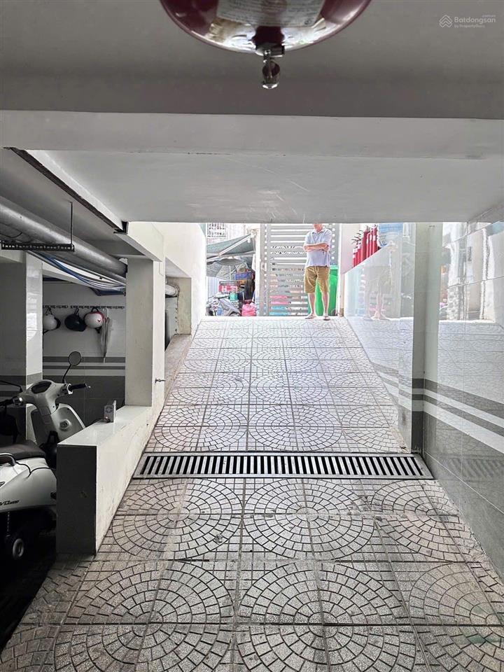 Góc 2 mặt tiền đặng thùy trâm sát bên đh văn lang và rạch xuyên tâm dt 85m2 hầm 4 tầng giá 18,9 tỷ