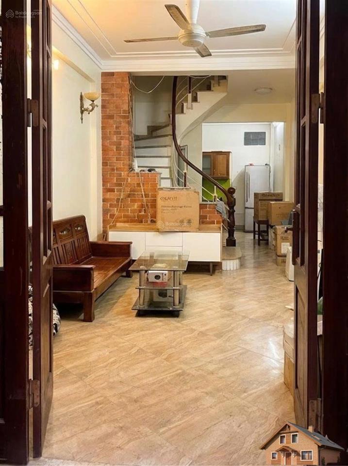 Hàng hiếm ba đình! nhà 5 tầng  5 phòng