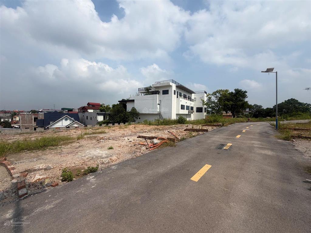 90m2 đất ven khu công nghiệp thuộc an quang, xã đông cứu, thành phố bắc ninh 0986 287 ***