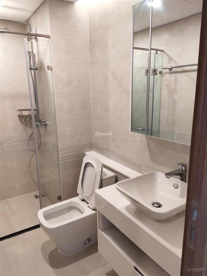 Cho thuê vinhomes metropolis 2pn 80m² view hồ tây tầng 25 full nội thất,có slot ôtô, nhà chính chủ