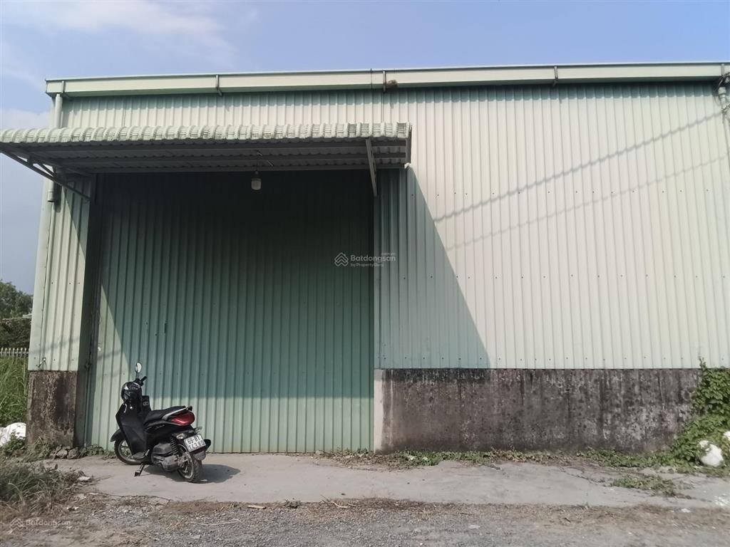 Bán kho 300m2 (14,3 x 22) giá 3,5 tỷ , cách đường 835 tầm 800m, cách ql 1a chợ gò đen 5km