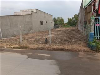 Bán 588m2 đất thổ cư mặt tiền đường ấp 3 mỹ yên bến lức , giá 5 tỷ tl, đường xe tải thông ql 1a