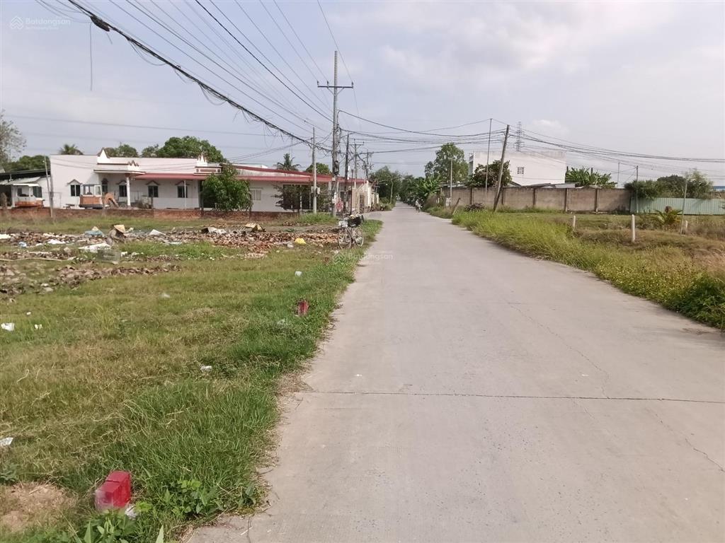 Chủ bán 1040m2 full thổ cư, mt đường ấp 4 mỹ yên cách quốc lộ 1a 700m giá 12,5 tỷ tl, đường công