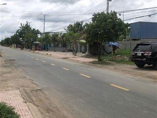 Bán đất mặt tiền dt 833b, dt 2000m2 đất tmdv (20 x 100) giá 17 tỷ tl, đường công chạy 24/24