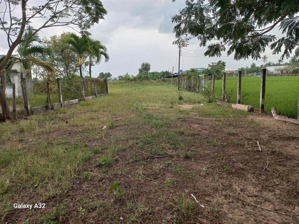 Bán 3166m2 đất skc mặt tiền đường 835d, giá 30 tỷ tl