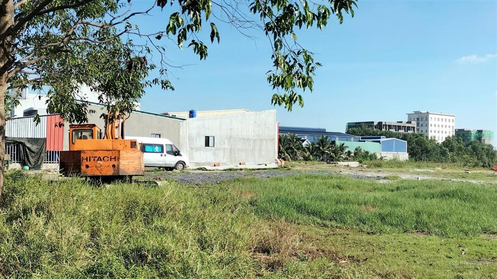 Bán 2000m2 đất skc thuộc thanh phú bến lức long an, cách nguyễn hữu trí 200m, giá 15tỷ tl