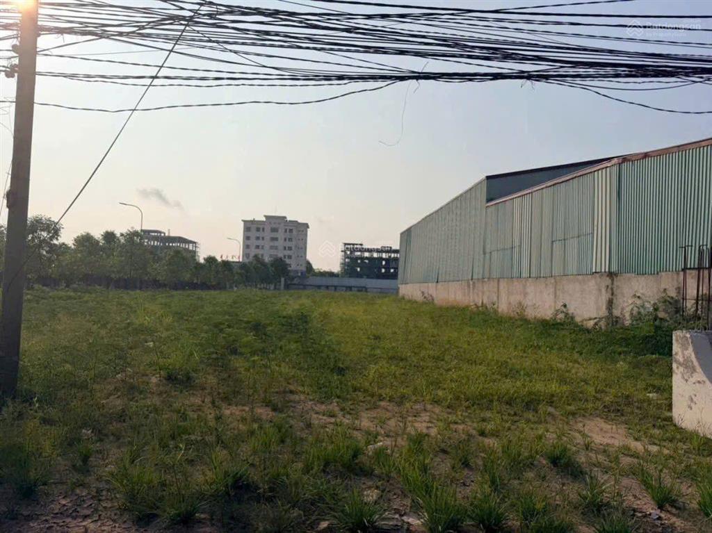 Bán 2000m2 đất skc thuộc thanh phú bến lức long an, cách nguyễn hữu trí 200m, giá 15tỷ tl
