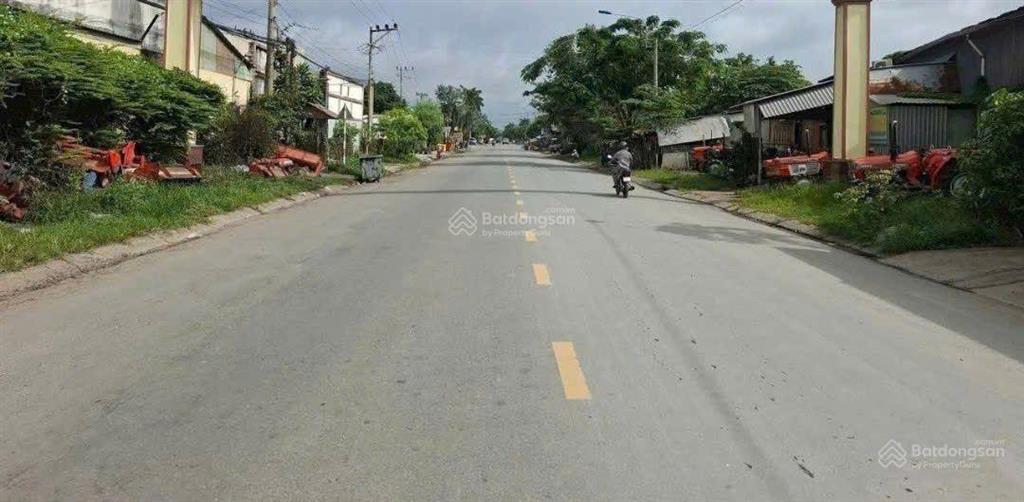 Chủ cần cho thuê xưởng 1570m2 có pccc, trạm điện, đất full skc, giá cho thuê 70tr/th, đường xe công