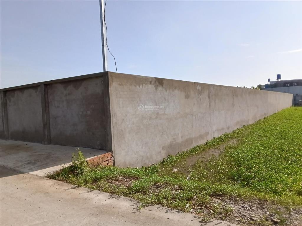 Bán 2000m2 (29 x 65) có 1000m2 thổ cư, cách nguyễn hữu trí 500m, đường xe tải, giá 13,5 tỷ tl