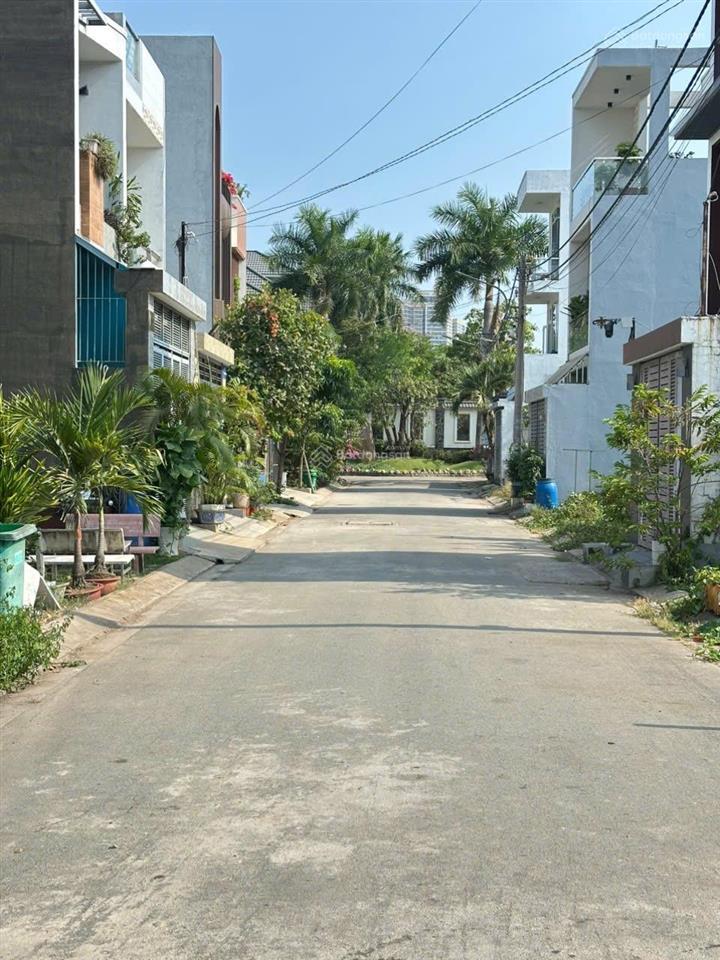 Chính chủ gửi bán lô đất đẹp vuông vức đường 6, p. long bình, tp. hcm