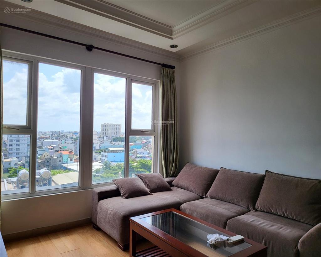 Căn hộ 100m2 3 phòng ngủ. căn góc  view đẹp. shr. cách ga t3 sân bay tsn 3km