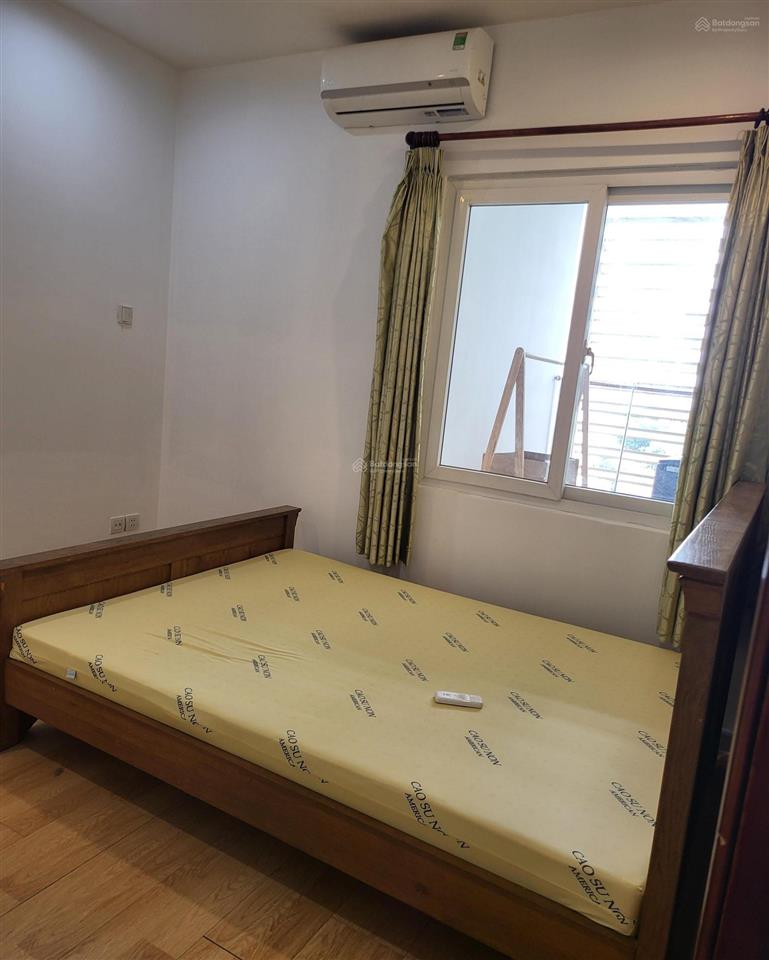 Căn hộ 100m2 3 phòng ngủ. căn góc  view đẹp. shr. cách ga t3 sân bay tsn 3km