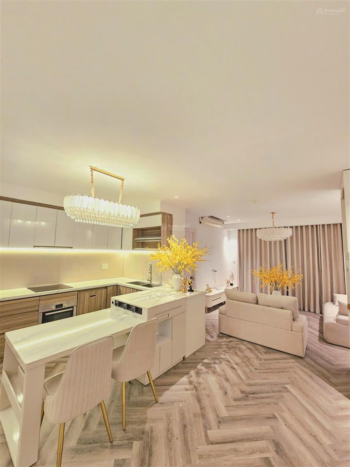 Căn hộ phúc yên 2  giá tốt nhất 104m2 3 phòng ngủ 2 balcon. giá còn 4.35 tỷ.