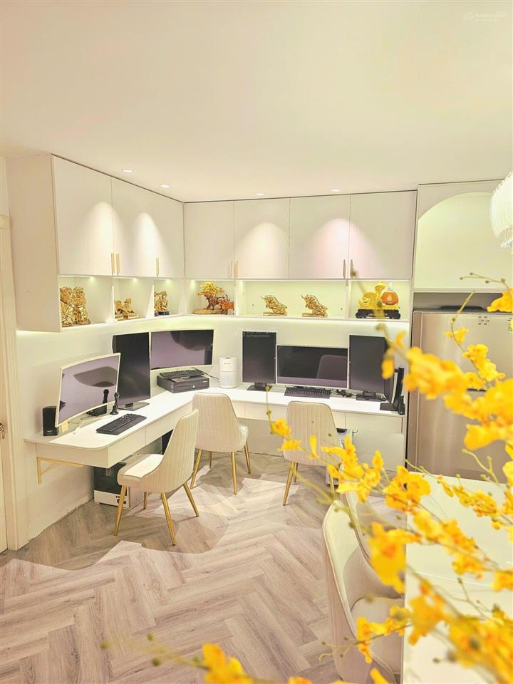 Căn hộ phúc yên 2  giá tốt nhất 104m2 3 phòng ngủ 2 balcon. giá còn 4.35 tỷ.