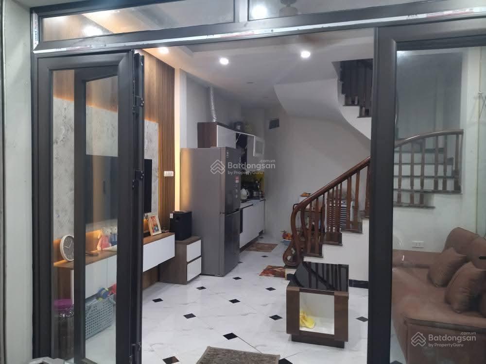Cho thuê nhà riêng tại ngách 269 ngõ quỳnh, 15 triệu vnd, 31.2m2, 3pn, 4wc