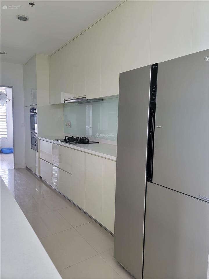 Bán gấp ch 3pn, 3wc, 152m2 tại the prince residence, 15.5 tỷ, có sổ hồng, tặng nt,  0919 335 ***