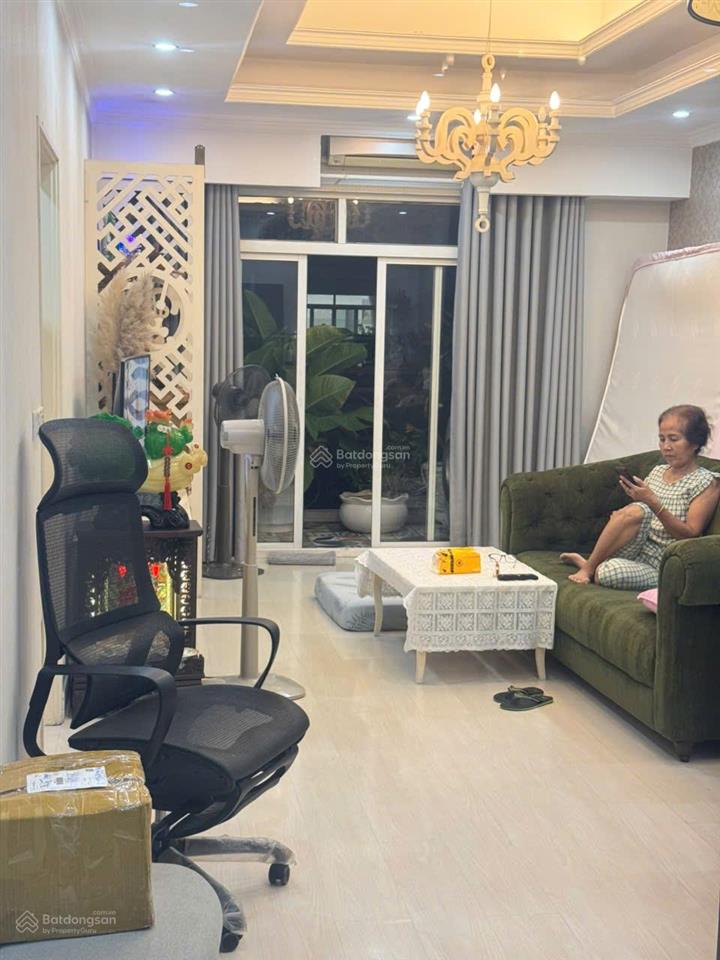 Bán gấp căn hộ the flemington, 6,9 tỷ, 87m2, 3pn, 2wc, giá tốt 6.9 tỷ, có sổ,  0919 335 ***