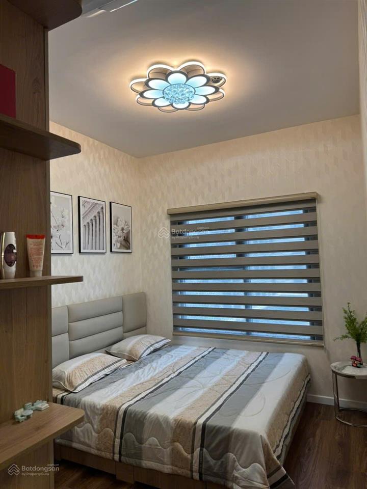 Bán ch 3pn giá siêu tốt tại res green tower, 5,050 tỷ, 83m2, 3 pn, có sổ hồng,  0919 335 ***