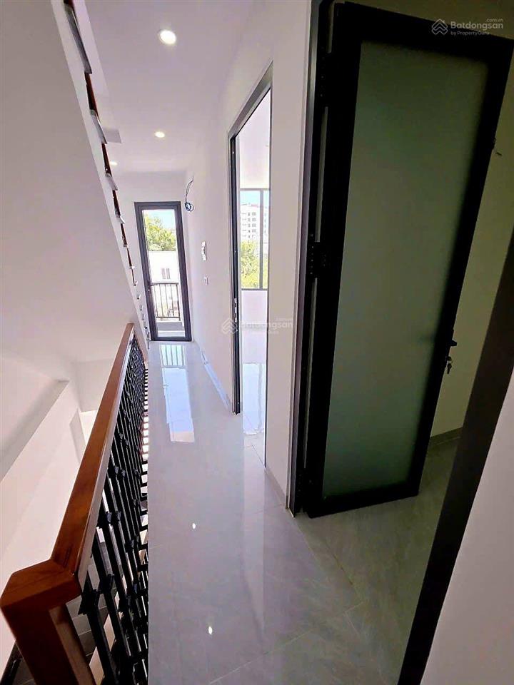 Nhà 3 tầng phường tây nha trang