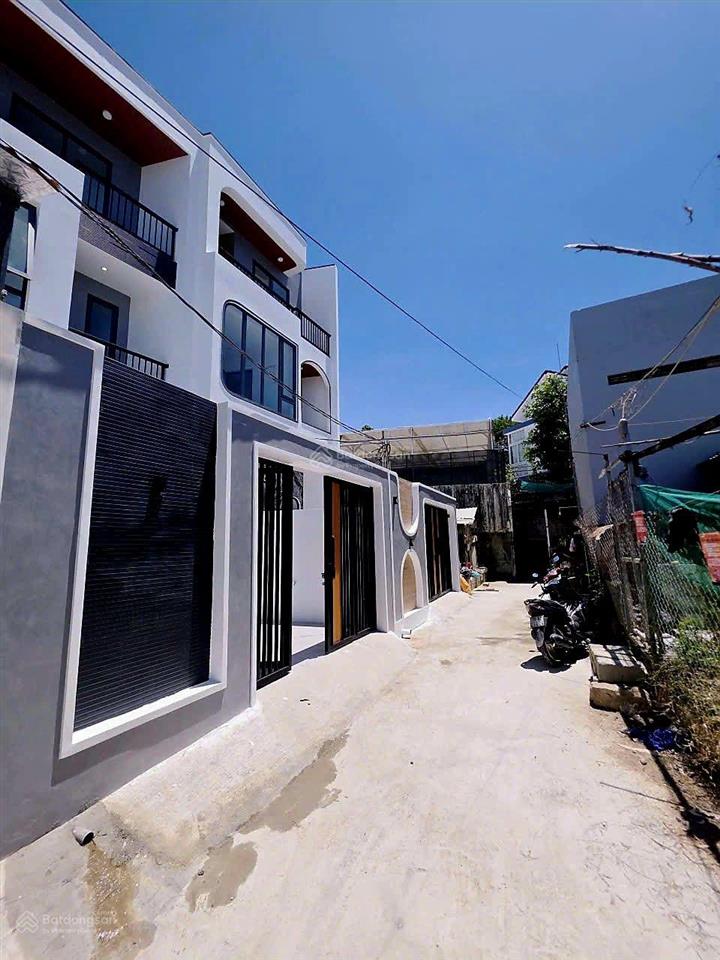Nhà 3 tầng phường tây nha trang