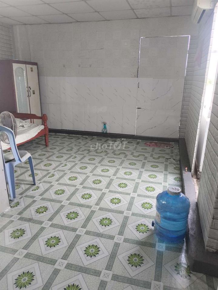 PHÒNG CHO THUÊ Có Máy Lạnh 