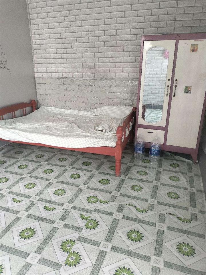 PHÒNG CHO THUÊ Có Máy Lạnh 
