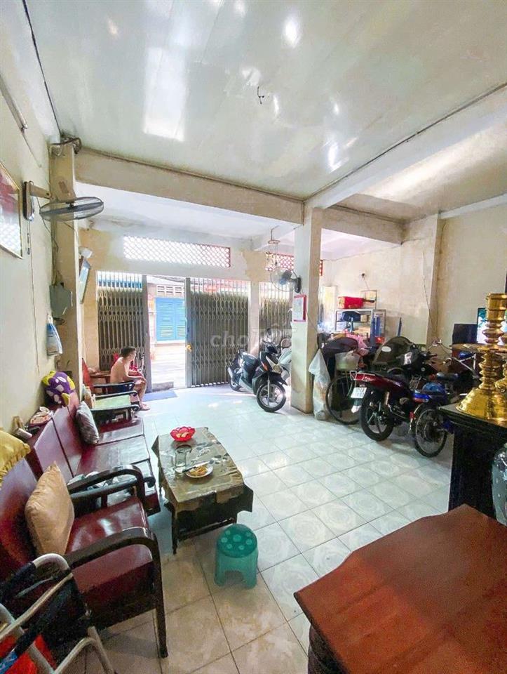 CẦN BÁN NHÀ NGAY TRUNG TÂM Q3