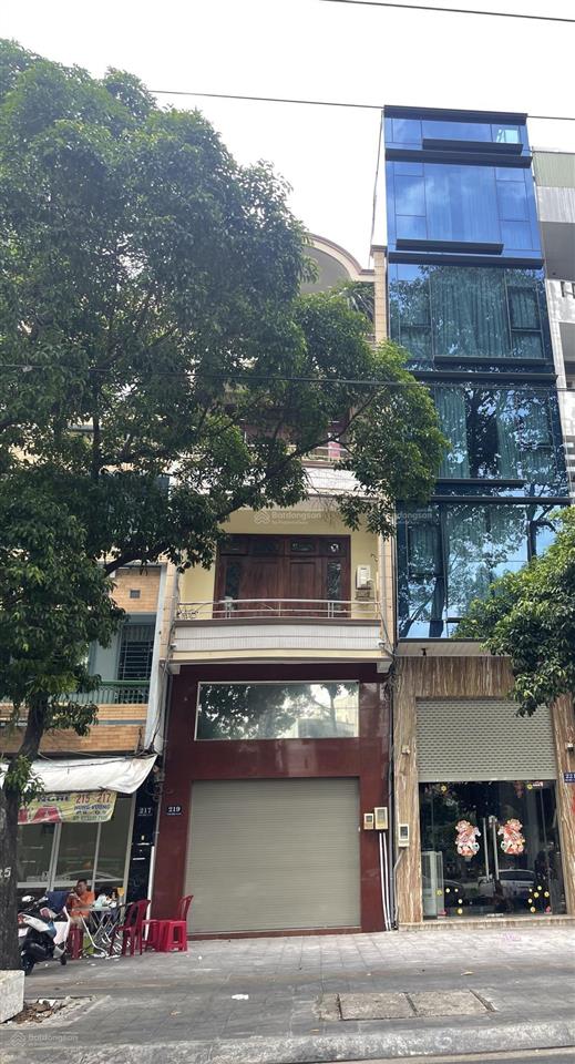Mặt tiền hùng vương 4.5x16m, nhà 5 tầng vỉa hè rộng 8m gần an đông plaza, vị trí đẹp giá 22 tỷ tl