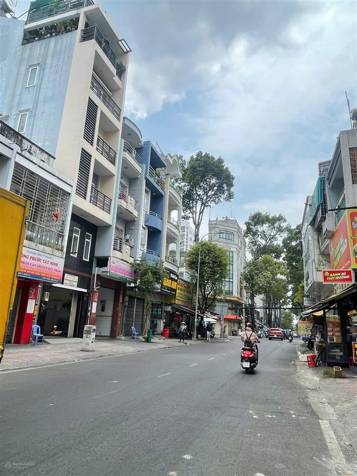 Mặt tiền đường đào duy từ ngay đại học kinh tế, nhà 5 tầng mới đẹp giá 22 tỷ tl