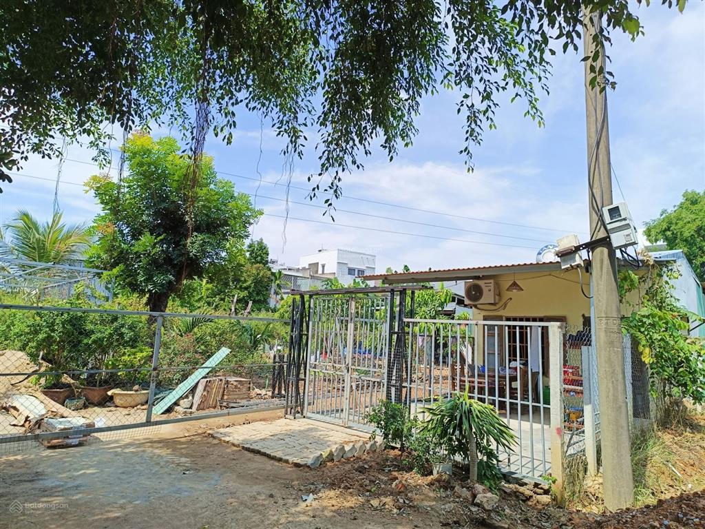 Chính chủ cho thuê nhà cạnh trường mầm non vàng anh hòa quý