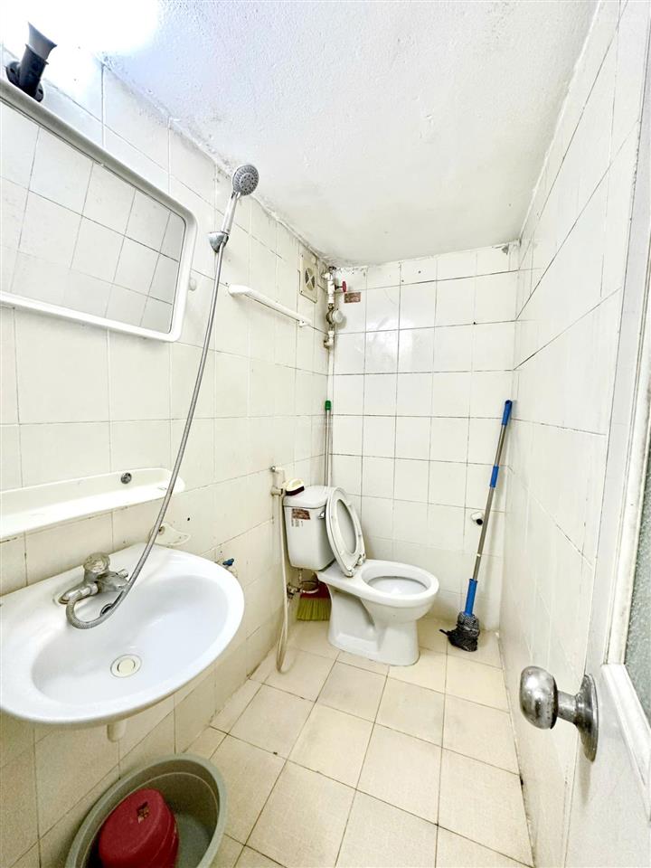 Phòng trọ ccmn gác xép 192 yên hòa cạnh chùa cót