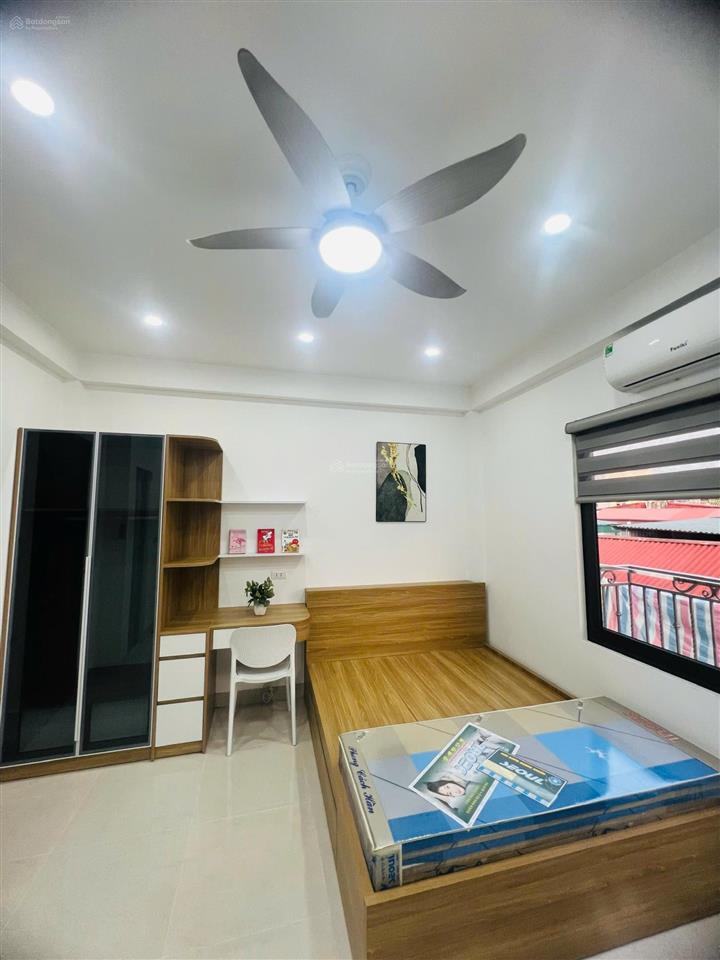 Phòng đủ đồ máy giặt riêng 347 cổ nhuế