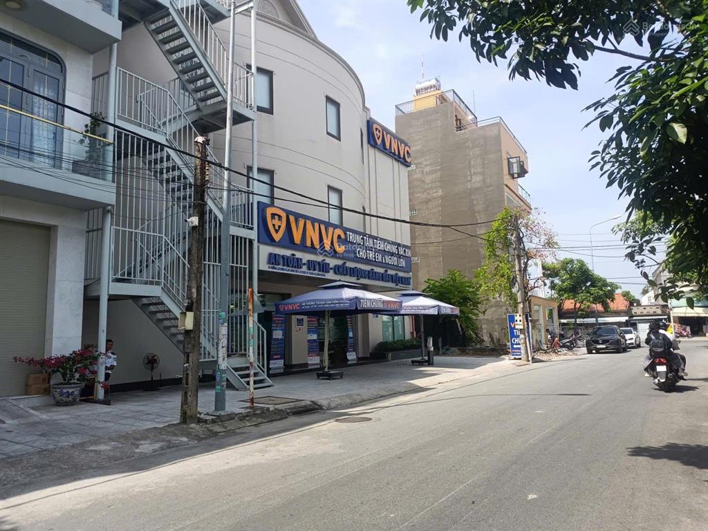 Bán nhà mặt phố tại mt đường d4, lái thiêu, 129m2, view đẹp, giá siêu hời