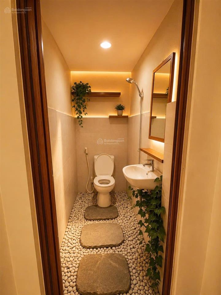 Cho thuê mặt bằng trệt mặt tiền đường lưu nhân chú 7.5 triệu/tháng