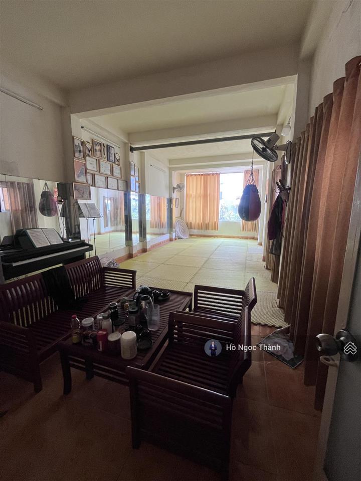 Nhà 3 lầu 200m2 sàn đường số 6  chợ bình triệu  hcb bán nhanh