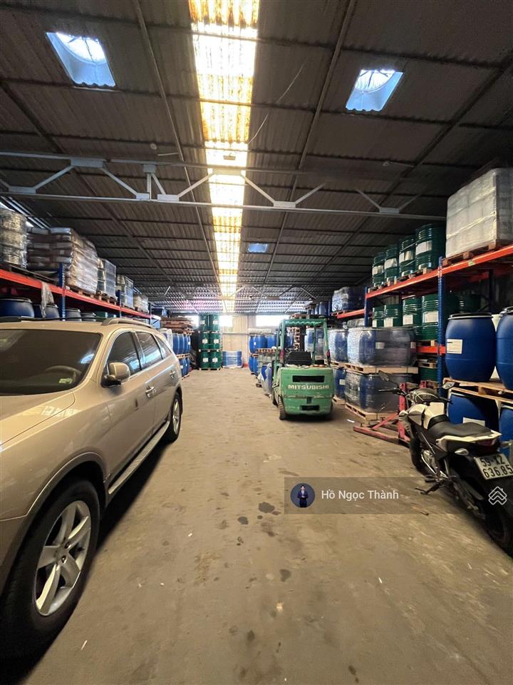 Nhà 253m2 ngang 7m  mt đỗ xuân hợp q2  cần bán gấp