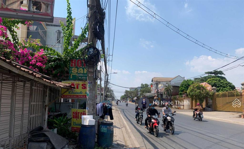 Đất 230m2 ngang 6m  mặt tiền hoàng hữu nam q9  kẹt tiền bán gấp