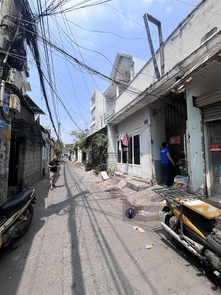 Nhà 200m2 ngang 9.2m gần vincom võ văn ngân, linh chiểu