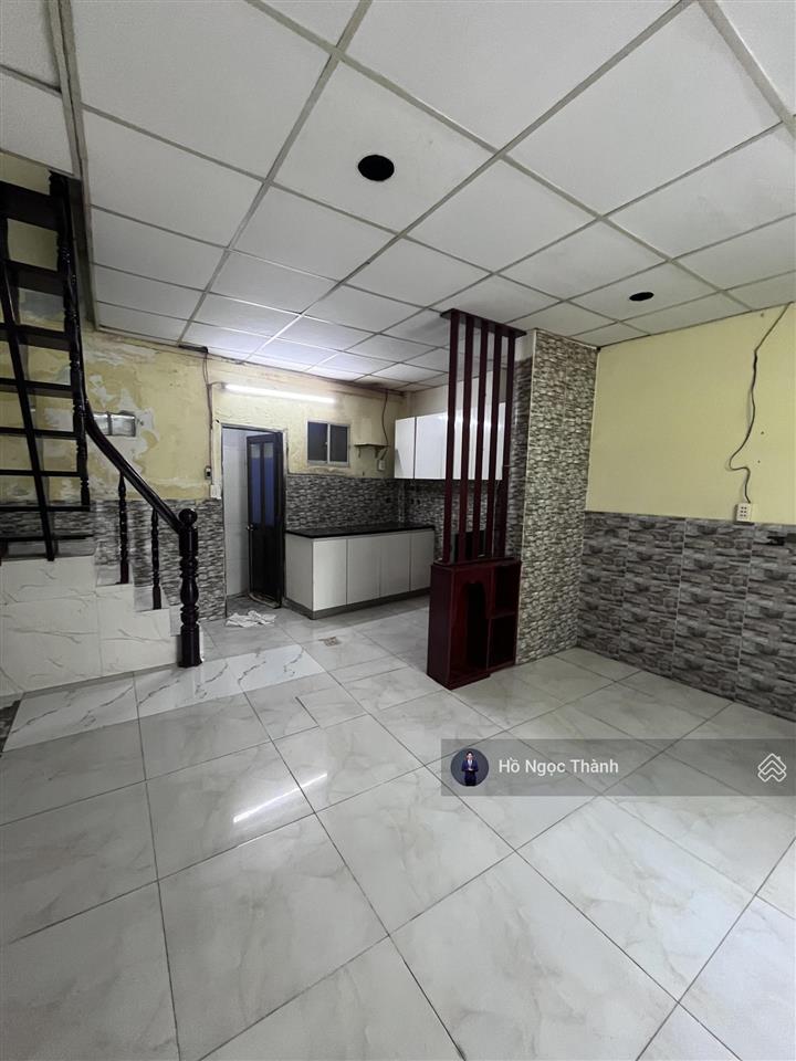 Nhà 40m2 trệt lầu ngay ngã 4 tô ngọc vân phạm văn đồng chốt 2,65 tỷ