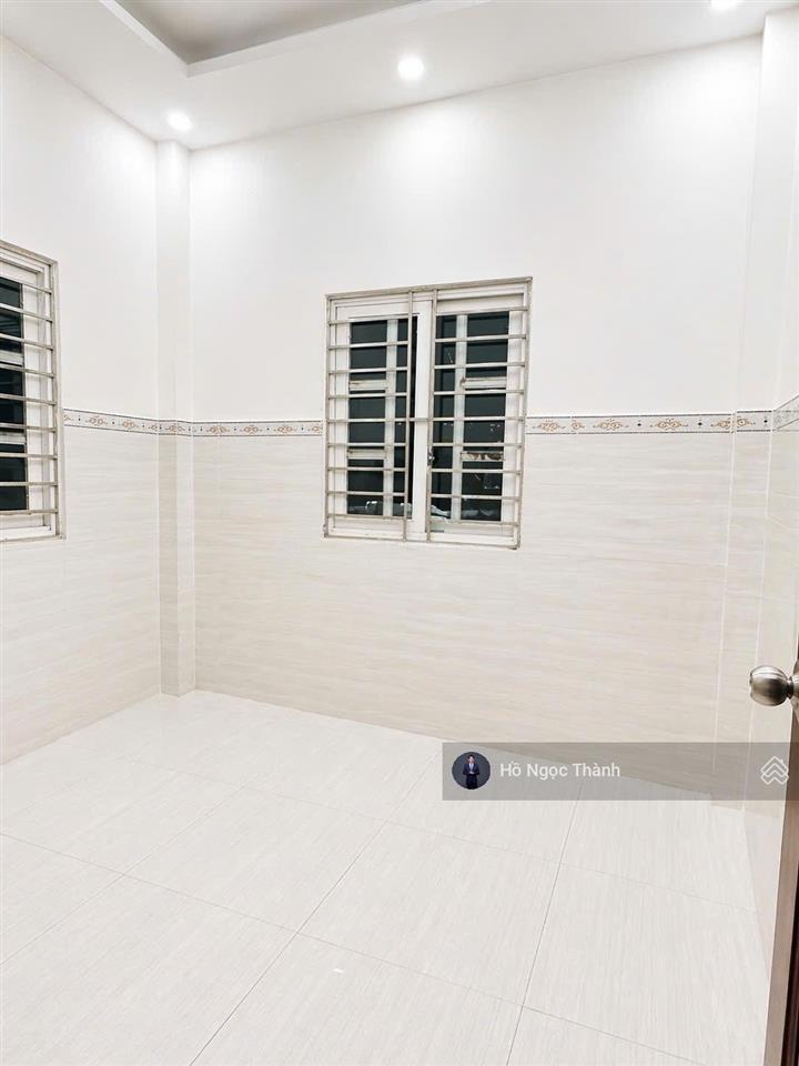 Giảm 500tr còn 5.8 tỷ bán nhà linh tây thủ đức giá tốt khu vực