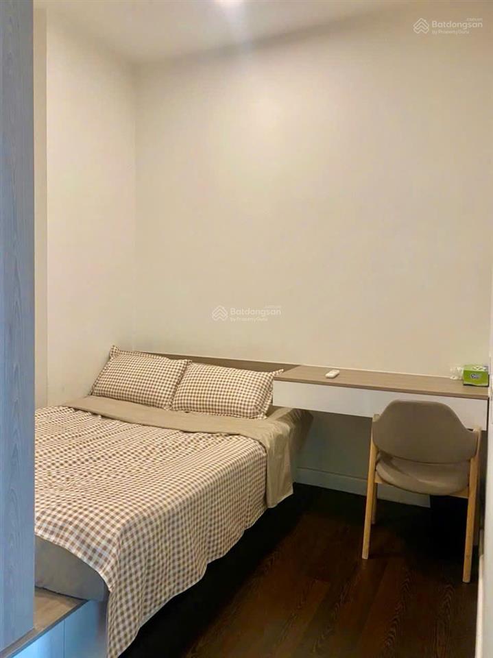 Bán nhanh tresor  căn 2pn 1wc 65m2 giá bán 6tỷ95  full nội thất như hình  alo hoàng 0901 995 ***