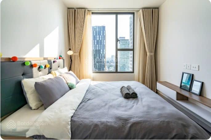 Bán nhanh tresor căn 1pn 50m2 (officetel) giá bán 5tỷ5  sẵn hđ thuê dài hạn  alo hoàng 0901 995 ***