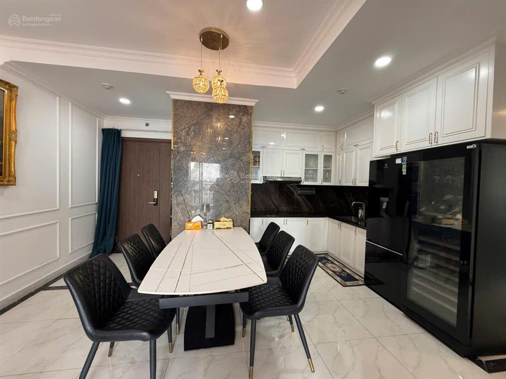 Bán căn hộ saigon royal 2pn 2wc giá 9 tỷ giá tốt view nội khu   0901 995 ***