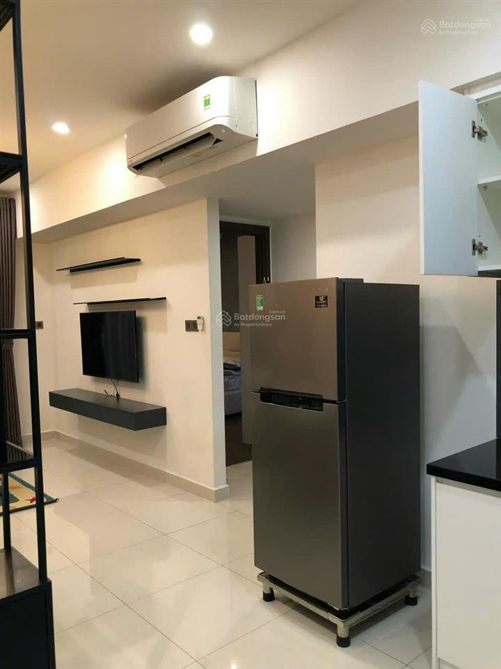 Bán căn hộ saigon royal 2pn 2wc giá 6,8 tỷ giá tốt view nội khu   0901 995 ***