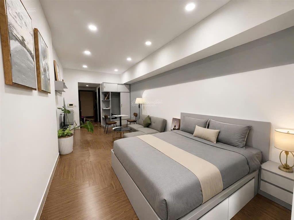Cần bán gấp officetel tresor (39m2) giá 4.1tỷ  full nội thất  tầng cao view thoáng  0901 995 ***