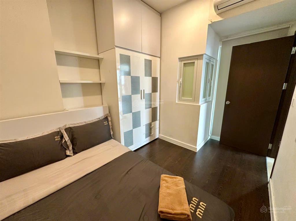Ngắn/dài hạn! cho thuê cc tresor 65m2 2pn nội thất cao cấp view sông ngay q4  0972 474 ***