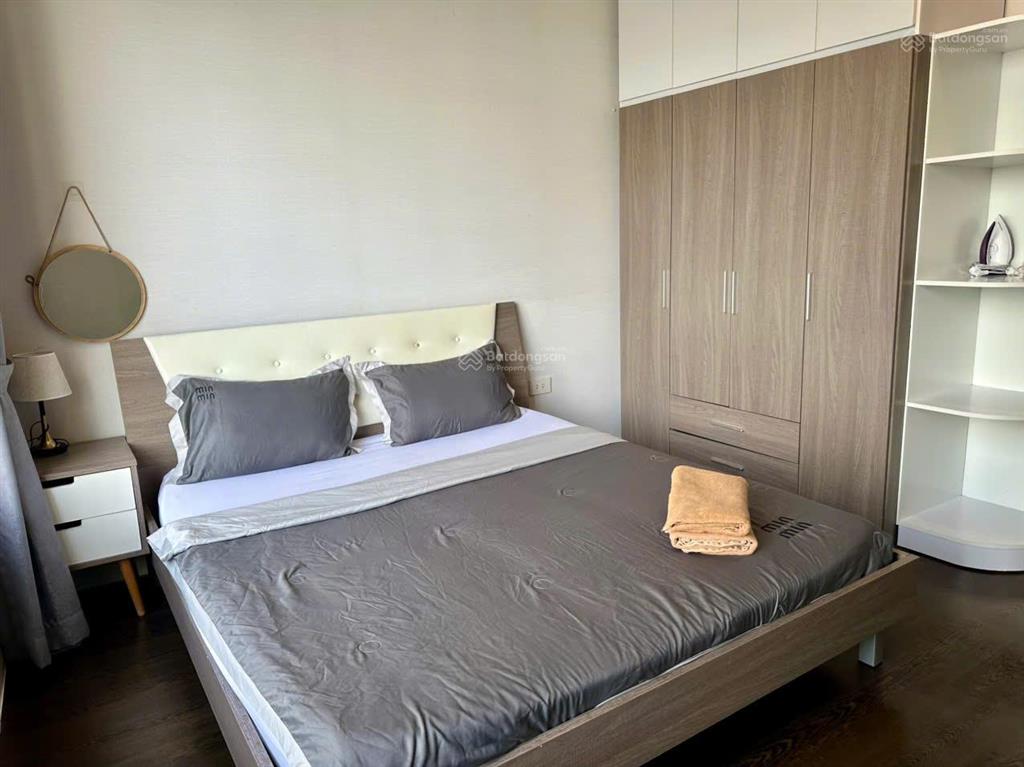 Ngắn/dài hạn! cho thuê cc tresor 65m2 2pn nội thất cao cấp view sông ngay q4  0972 474 ***