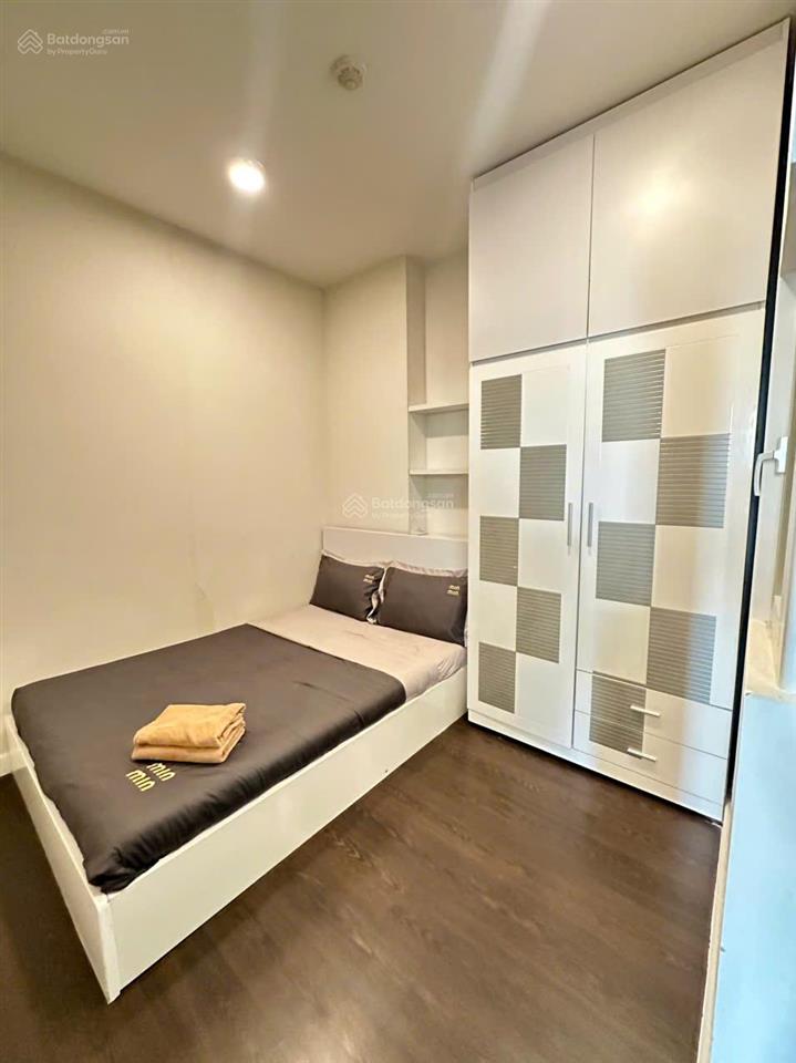 Ngắn/dài hạn! cho thuê cc tresor 65m2 2pn nội thất cao cấp view sông ngay q4  0972 474 ***
