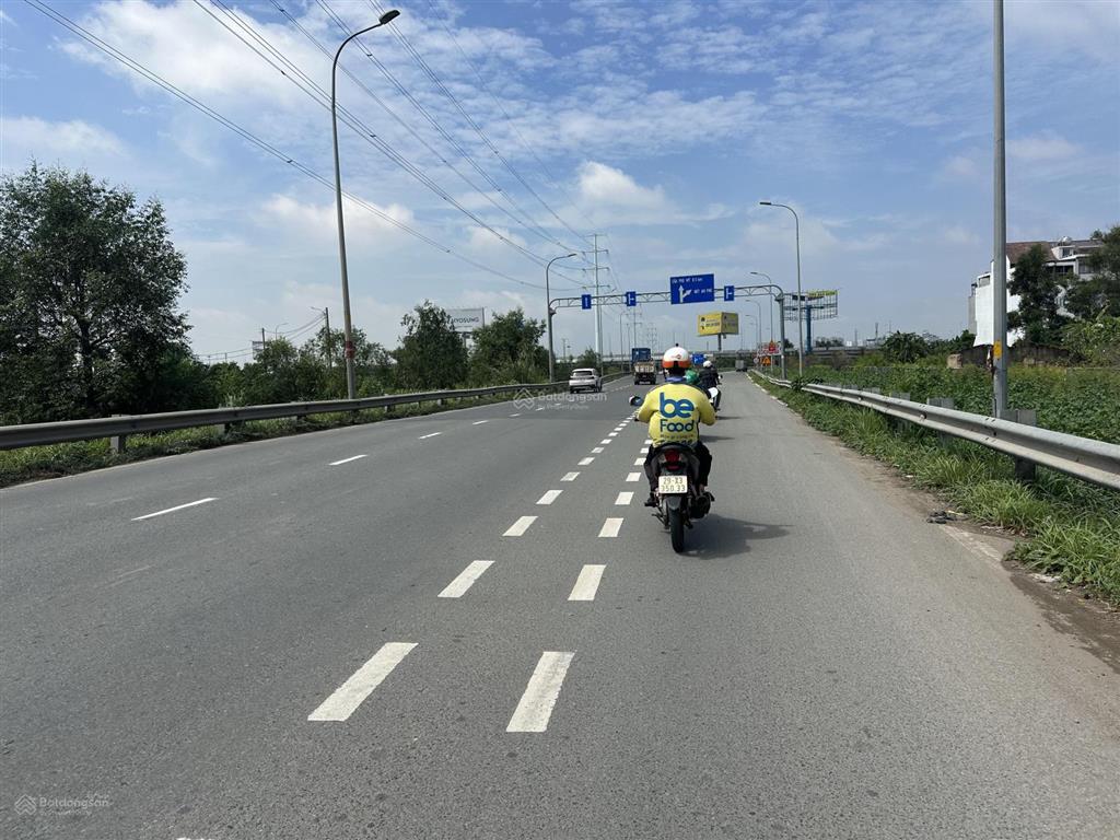 Bán 467,8m2 full thổ, mặt tiền đường võ chí công giá 59 tỷ (126tr/m2)