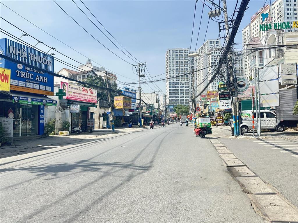 539,6m2 full thổ ngang 8,8m góc 2 mt đường nguyễn duy trinh giá 85 tỷ (157,5tr/m2)